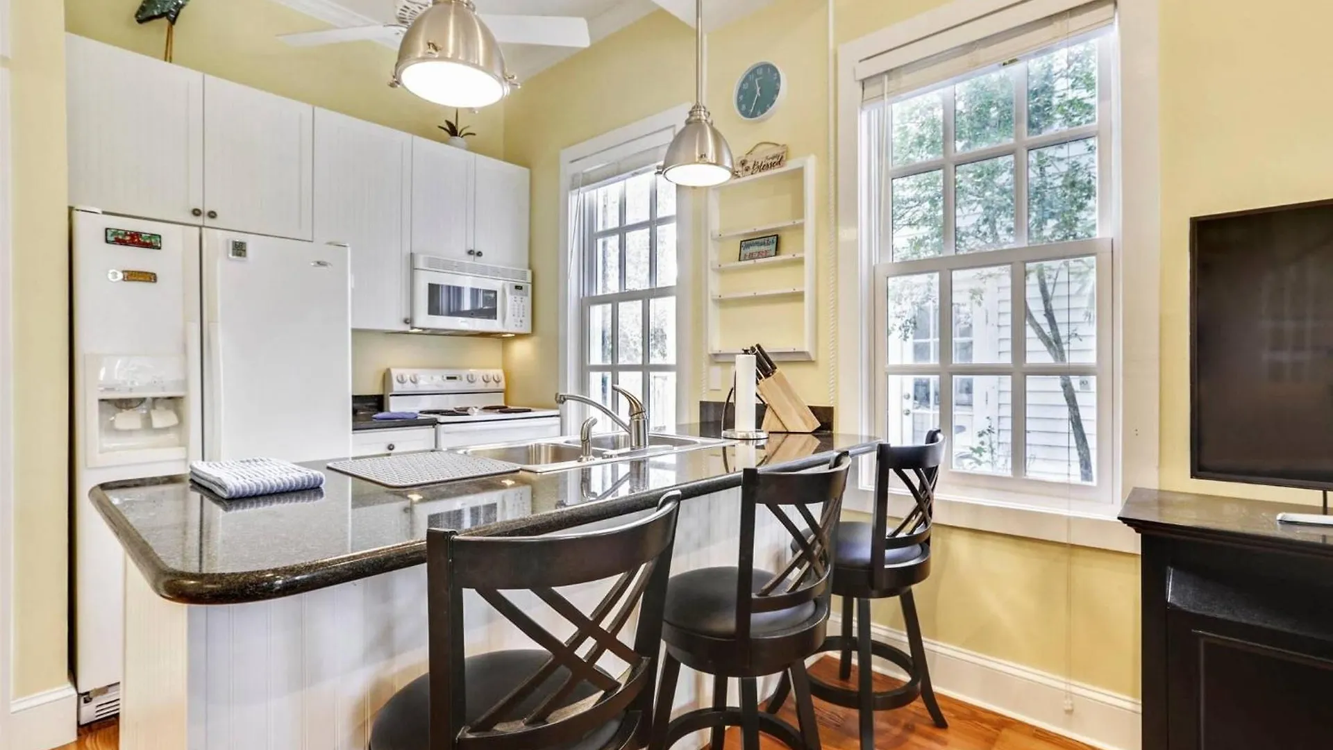 Holiday home Lazy Gecko By Avantstay Walk To Duval St In Key West Month Long Stays Only United States